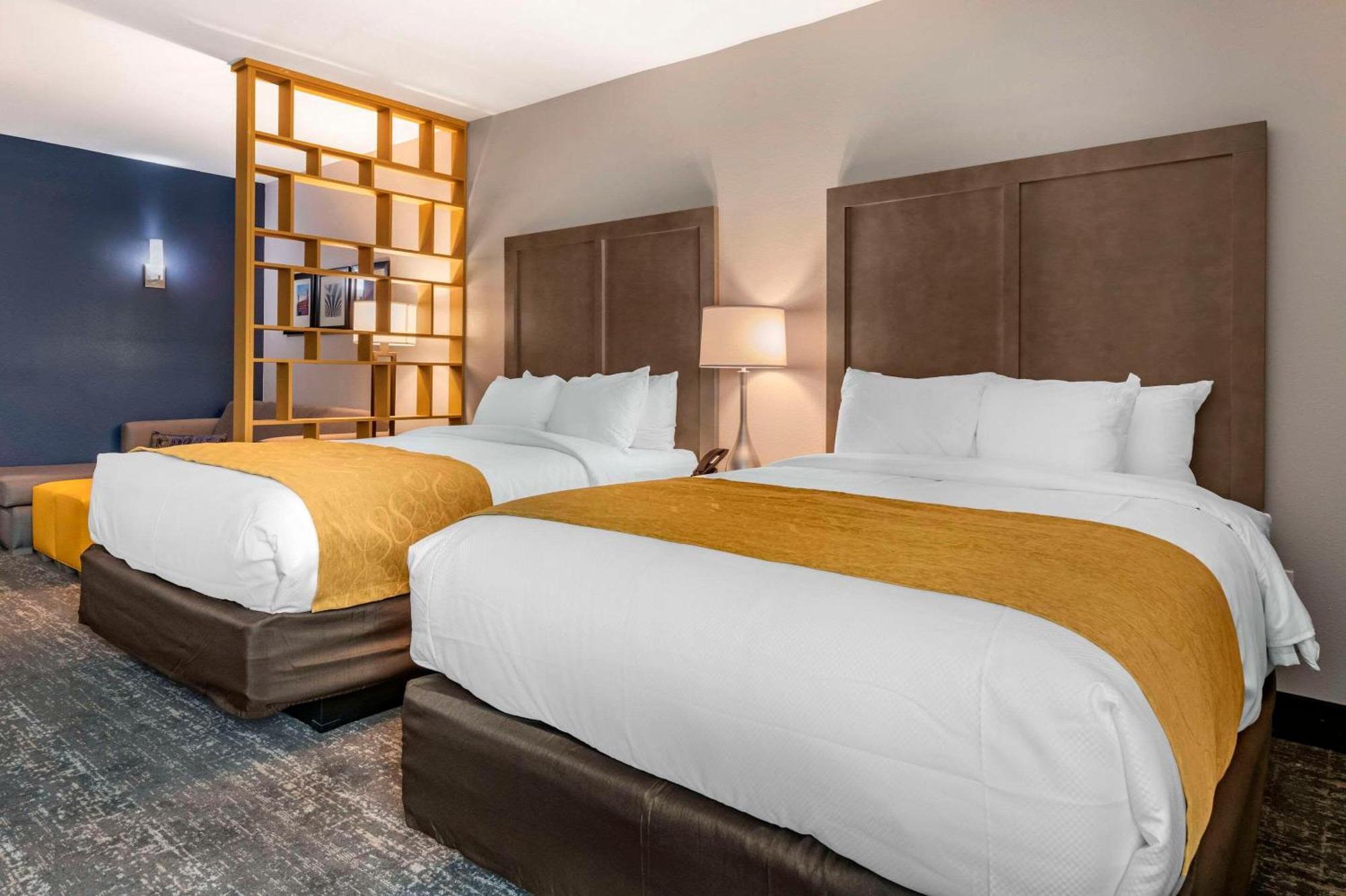 Comfort Inn & Suites Jacksonville - Orange Park Near Naval Air Station Bagian luar foto
