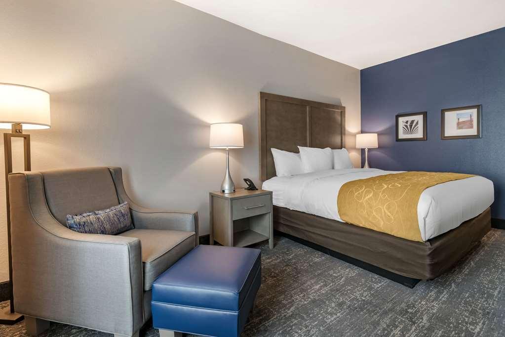 Comfort Inn & Suites Jacksonville - Orange Park Near Naval Air Station Ruang foto