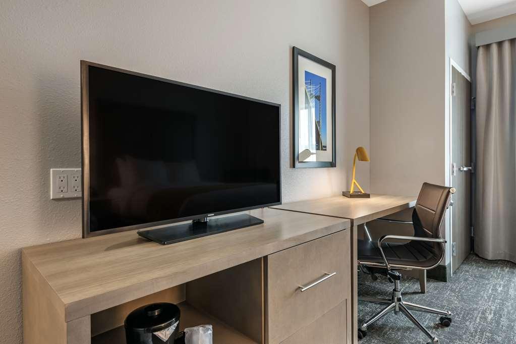 Comfort Inn & Suites Jacksonville - Orange Park Near Naval Air Station Ruang foto